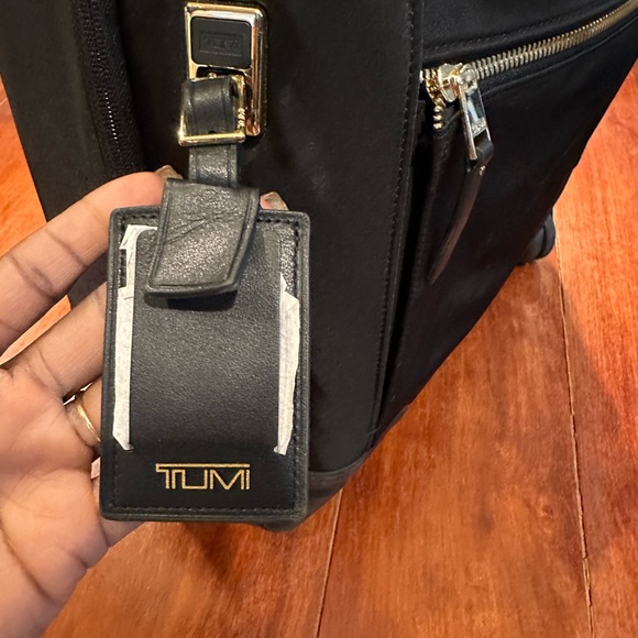 Tumi Oxford compact carry-on - Picture 12 of 17